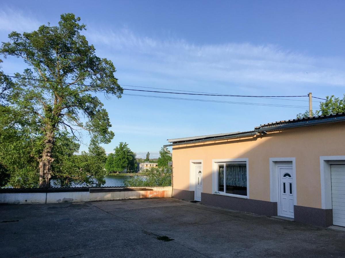 Ubytovani Fish-Com Apartman Štětí Kültér fotó